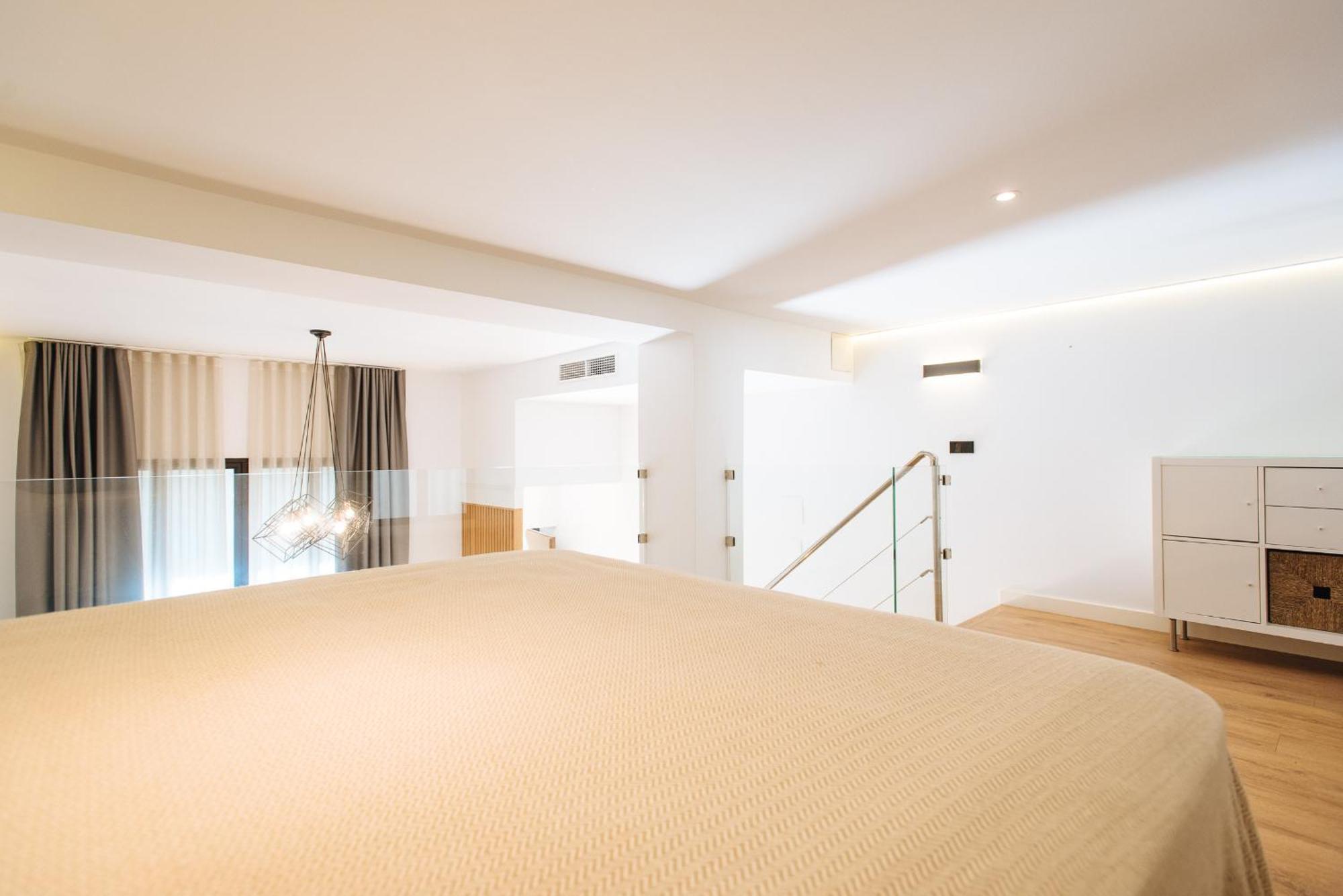 Loft Patricia Nervion Apartment Севиля Екстериор снимка
